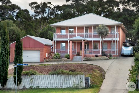 56 Darriwell Drive, MOUNT HELEN VIC 3350