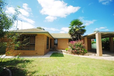 56 Elizabeth Avenue, FOREST HILL NSW 2651