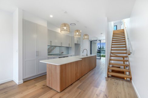 5/6 Ikkina Road, Burleigh Heads QLD 4220