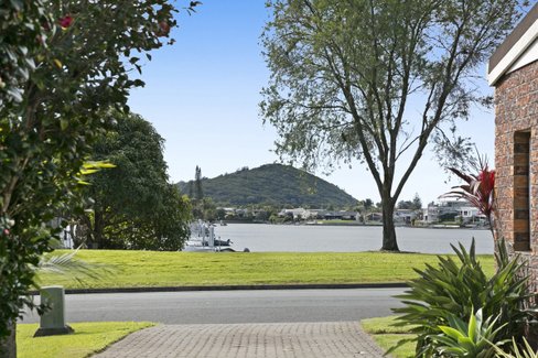 56 Japonica Drive, Palm Beach QLD 4221