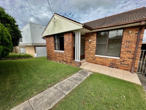 56 Lasseter Avenue, CHIFLEY NSW 2036