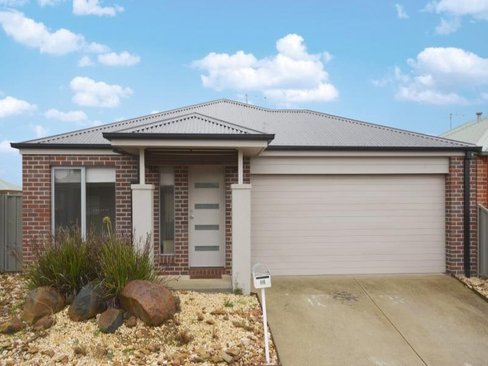 56 McNulty Drive Wendouree 3355