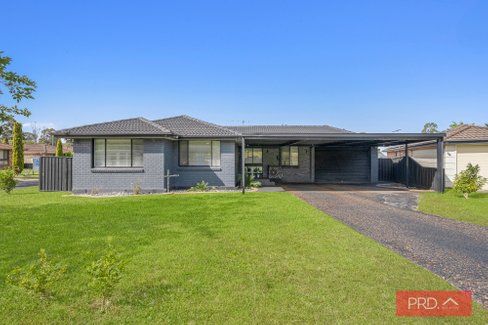 56 Mississippi Crescent, KEARNS NSW 2558
