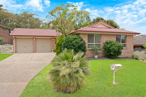 56 Scarborough Way, DUNBOGAN NSW 2443