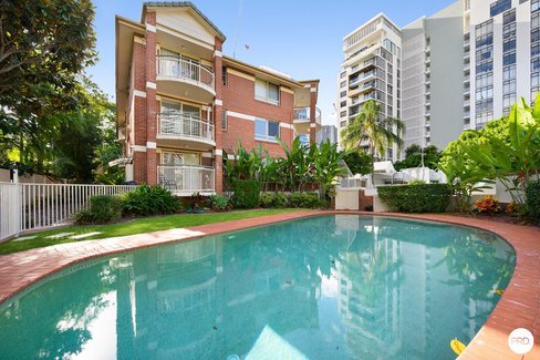 5/66 Bauer Street, SOUTHPORT QLD 4215