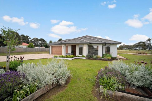 57 Albert Street Clunes 3370