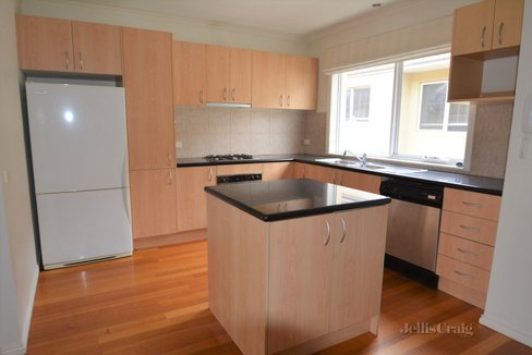 57 Clifford Place Clifton Hill 3068