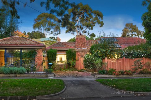 57 Durham Road Surrey Hills 3127