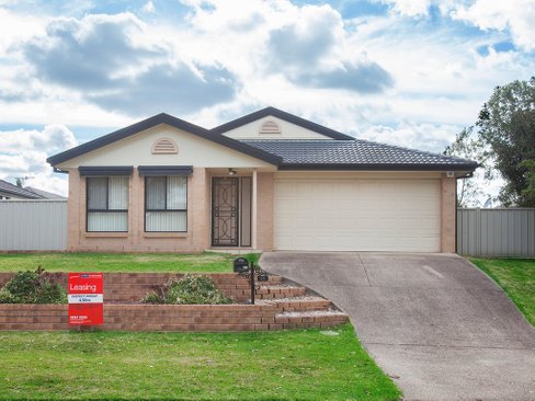57 Ferraby Drive, METFORD NSW 2323