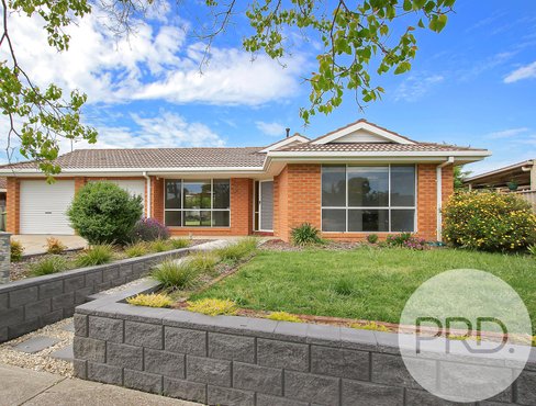 57 Mayfair Drive, WEST WODONGA VIC 3690