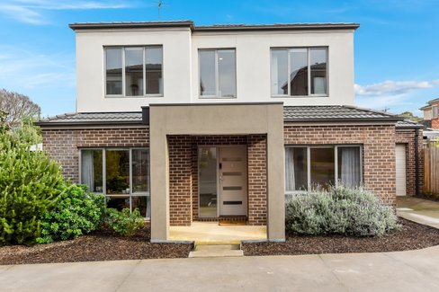 5 7 Salisbury Court Glen Waverley 3150