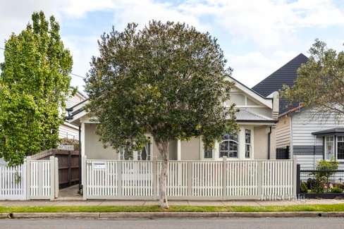 58 Beavers Road Northcote 3070