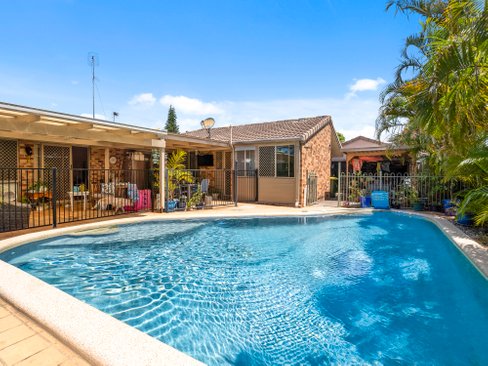 58 Bergamont Street, ELANORA QLD 4221