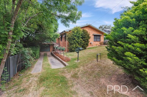 58 Carey Street, TUMUT