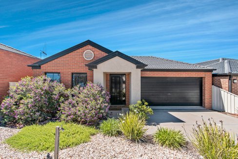 59 Manna Gum Drive, EPSOM VIC 3551