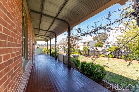 59 Merivale Street, TUMUT