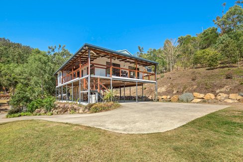 59 Parkwood Terrace, CANNONVALE QLD 4802