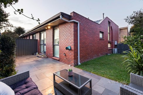 5 96 St Elmo Road Ivanhoe 3079