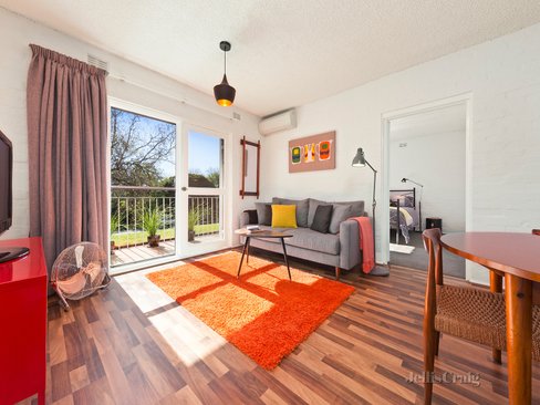 5/97 O'Shanassy Street North Melbourne 3051