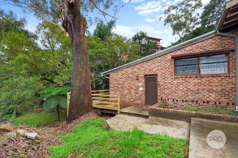 5A Banksia Place, LUGARNO NSW 2210