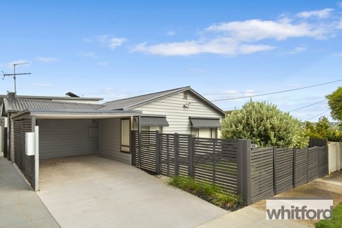 5B Fairbrae Avenue, Belmont