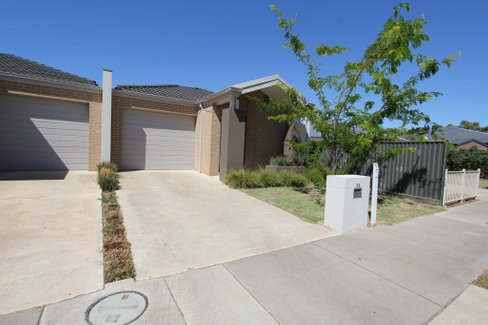 5B King George Way, MITCHELL PARK VIC 3355