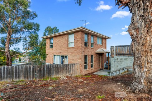 5C Emmaline Court, ROKEBY TAS 7019