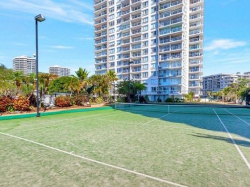 5C/52 Goodwin Terrace, BURLEIGH HEADS QLD 4220