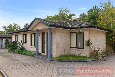 6 / 2A Lloyd Avenue, YAGOONA NSW 2199