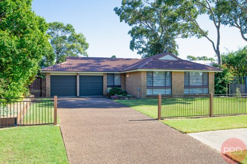6 Adele Crescent, ASHTONFIELD NSW 2323