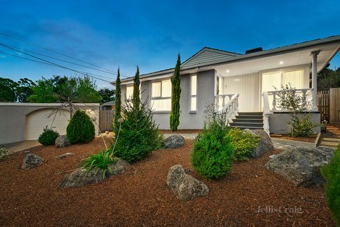 6 Ananda Court Donvale 3111