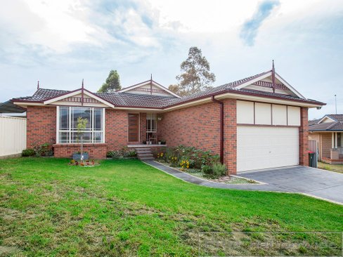 6 Antrim Close, ASHTONFIELD NSW 2323