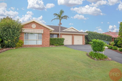 6 Appletree Avenue, ABERGLASSLYN NSW 2320