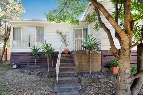 6 Arkana Avenue Highton 3216