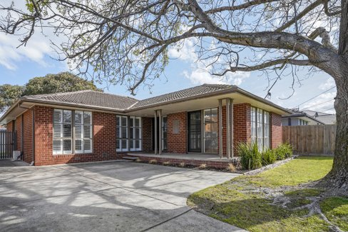 6 Balmoral Drive Parkdale 3195