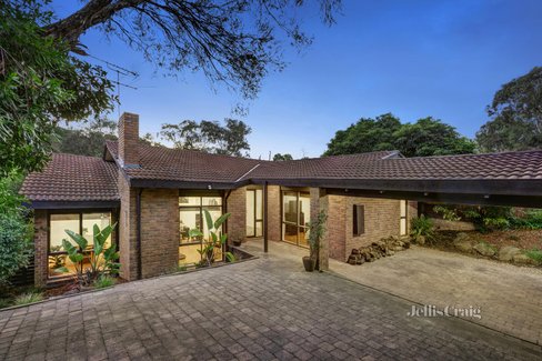6 Barriedale Court Eltham 3095