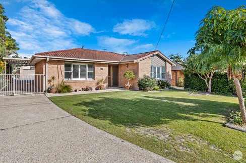 6 Bay Street, NELSON BAY NSW 2315