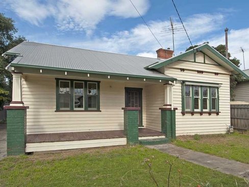 6 Birch Street North Geelong 3215