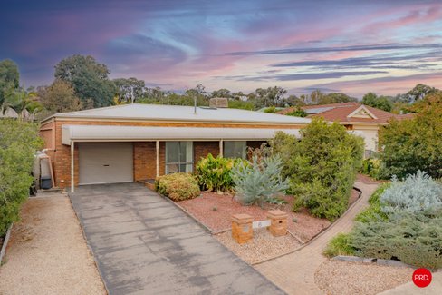 6 Blue Gum Drive, STRATHDALE VIC 3550