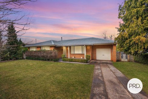 6 Burreburry Crescent, ORANGE NSW 2800