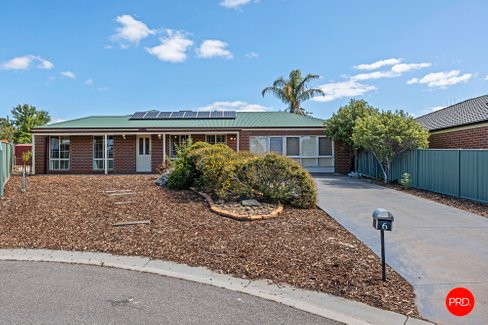 6 Cambridge Court, CALIFORNIA GULLY VIC 3556