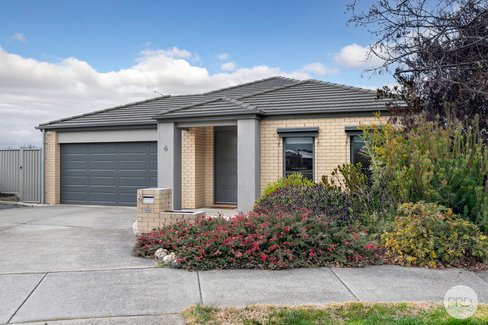 6 Cinnamon Drive, LAKE GARDENS