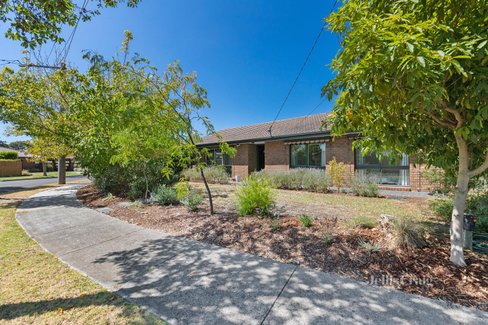 6 Clarood Crescent Chelsea Heights 3196