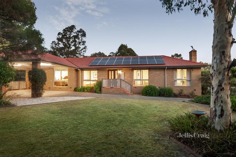 6 Colric Place Eltham North 3095