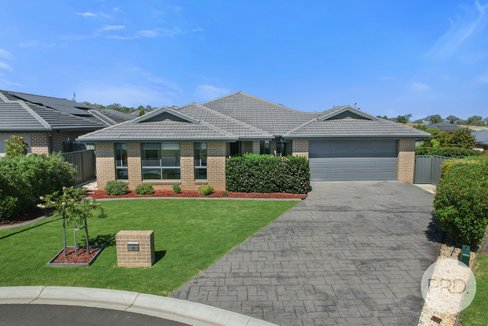 6 Corvina Close, TAMWORTH NSW 2340
