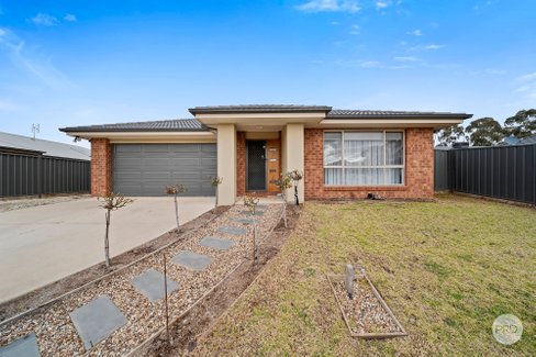 6 Counsel Road, HUNTLY VIC 3551