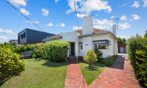 6 Creswick Grove Mckinnon 3204