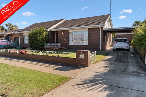 6 Crusoe Road, KANGAROO FLAT VIC 3555