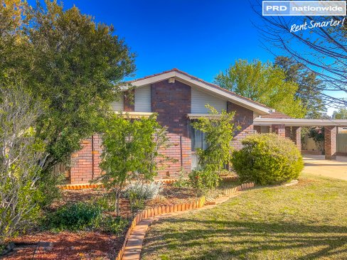 6 Darri Street, GLENFIELD PARK NSW 2650