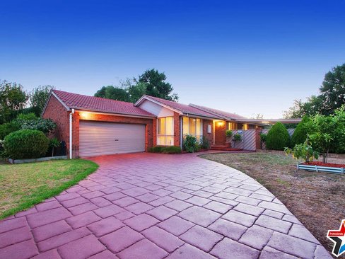 6 Dinsdale Court Mooroolbark 3138